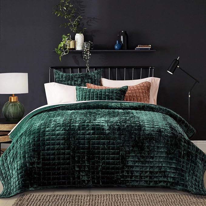 RECYCO Channel Box Stitch Velvet Quilt Set, Full Queen Size, Emerald Green | Ultra Soft Lightweight Velvet Comforter, Luxury Oversized Bedspread Coverlet, Quilted Bedding Set for All Season with 2 Shams
