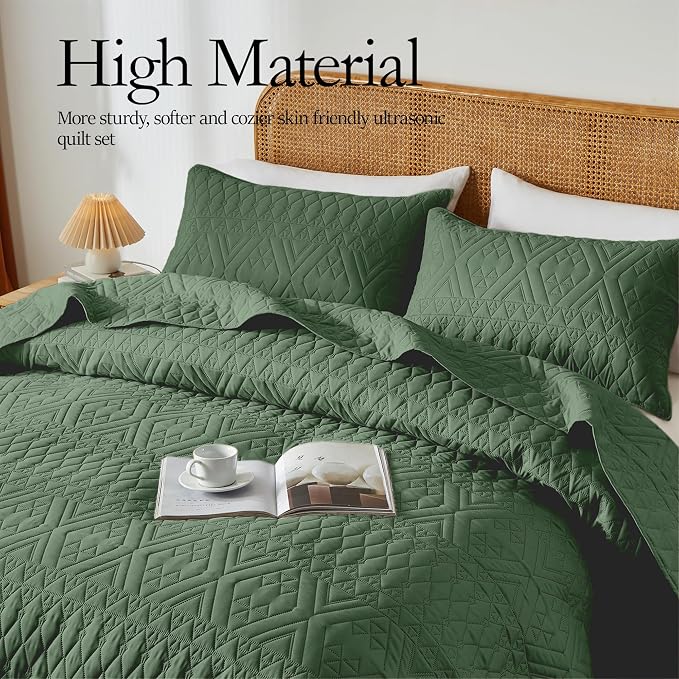 akkialla Full/Queen Size Quilt Bedding Set,Green Lightweight Microfiber Soft Bedspread,Modern Style Geoetric Pattern Coverlet Set for All Seasons,3 Piece(1 Quilt,2 Pillow Shams)
