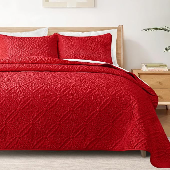 Exclusivo Mezcla Twin Quilt Set, Red | Lightweight Soft Bedspreads Coverlets, All Season Bedding with 1 Pillow Sham, Modern Style for Dorm Bedroom Guest Room