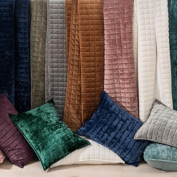 RECYCO Channel Box Stitch Velvet Quilt Set, King Size, Emerald Green | Ultra Soft Lightweight Velvet Comforter, Luxury Oversized Bedspread Coverlet, Quilted Bedding Set for All Season with 2 Shams