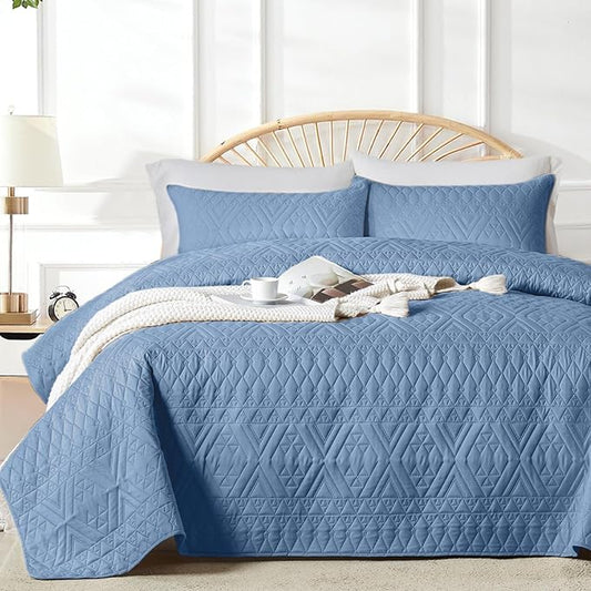 akkialla Twin Quilt Set, Boho Style in a Solid Color, Bluish Grey Lightweight Microfiber Bedspread, Soft and Breathable Coverlet for All Seasons, 2-Piece Bedding Set (1 Quilt, 1 Pillow Sham)
