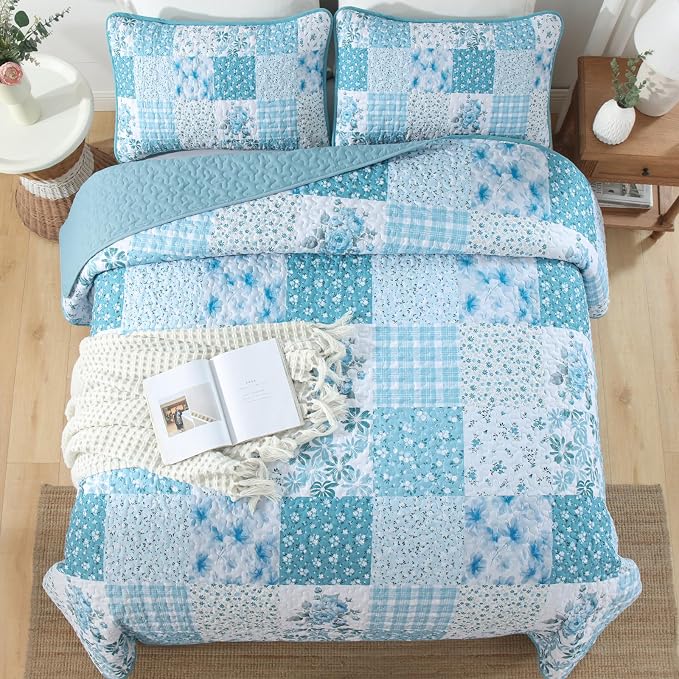 Mybedsoul Blue Patchwork King Size Quilt, Floral Reversible Bedding Set | Soft Lightweight Microfiber Coverlet Set, 3 Pieces Plaid Bedspread, Bed Sets for All Seasons 90"x110"