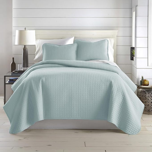 Southshore Fine Living, Inc. Oversized King Quilt Bedding Set, Microfiber Bedspread Blue, Pet Hair Resistant Bedding California King Size Quilt Coverlet Bedspread Set with 2 Shams, Sky Blue Quilts