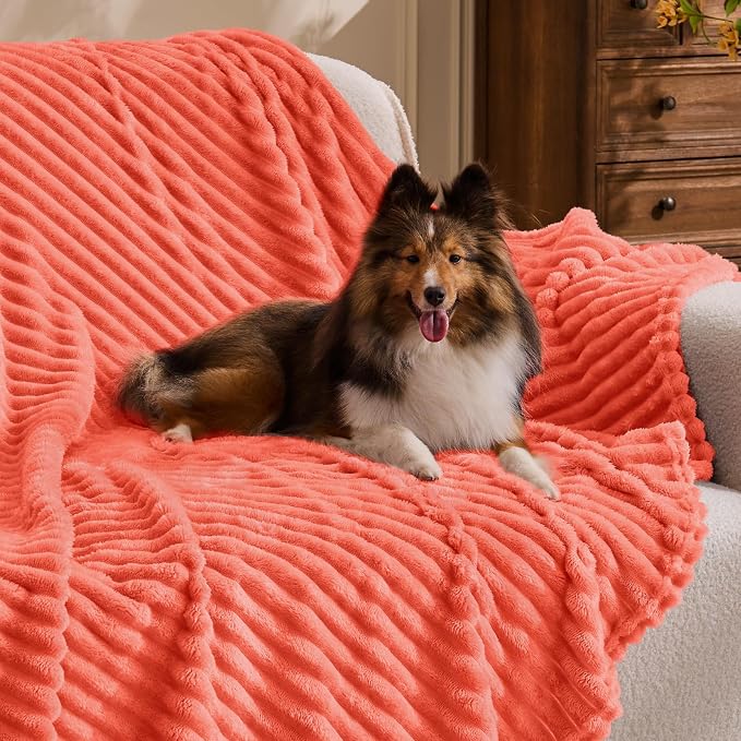 BEDELITE Ribbed Jacquard Coral Red Fleece Twin Blanket for Bed, 60x80 Inch | Soft Warm Decorative Fluffy Blanket, Cozy Plush Lightweight Fuzzy Throw Blanket for Couch Sofa Room Decor, Gift for Women