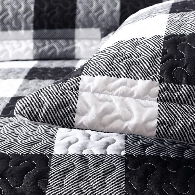 EXQ Home Quilt Set Twin Size Black and White Squares Bedspread | Soft Microfiber Bedspread, Breathable & Wrinkle-resistant Coverlet. All-season Use for Hot Sleepers. 2-pc Set with 1 Sham