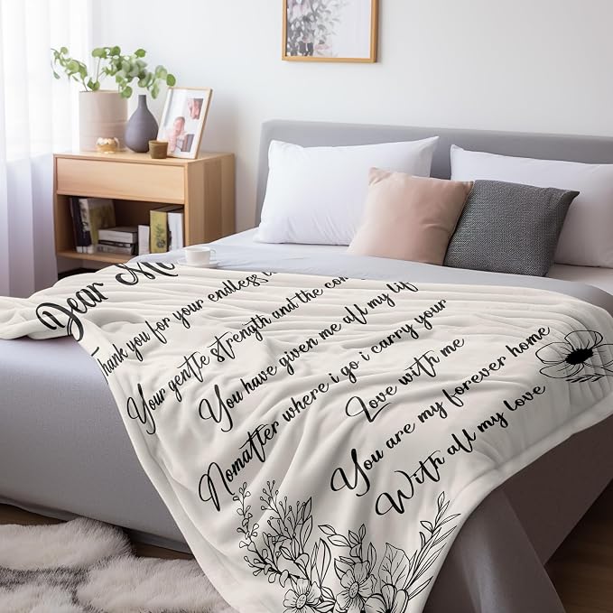 TURMTF Soft Fleece Blanket, Dear Mom Gratitude Quote Floral, 55"x70" | Cozy Warm Throw, For Sofa Bed Couch, Thoughtful Gifts for Mom, Mother's Day Valentines Day Birthday Christmas