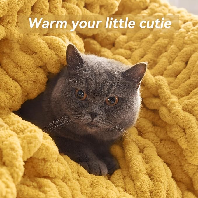 Negwoo Chunky Knit Throw Blanket, Knitted Throw Chenille Yarn, 40"*50" | Soft Thick Cable Knitted Blankets, Handmade Big Thick Blanket, Machine Washable Cute Comfy Blanket for Home Decor, Yellow