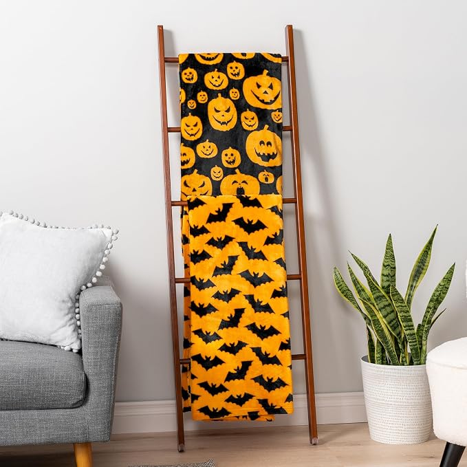 PAVILIA Halloween Throw Blanket for Couch | Orange Pumpkin Fall Fleece Blanket | Soft, Plush, Warm Black Fall Cabin Throw, 60x80 (Pumpkin Halloween)