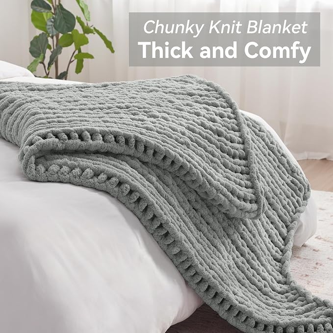 Negwoo Chunky Knit Throw Blanket, Knitted Throw Chenille Yarn, 60"*80" | Soft Thick Cable Knitted Blankets, Handmade Big Thick Blanket, Machine Washable Cute Comfy Blanket for Home Decor, Light grey