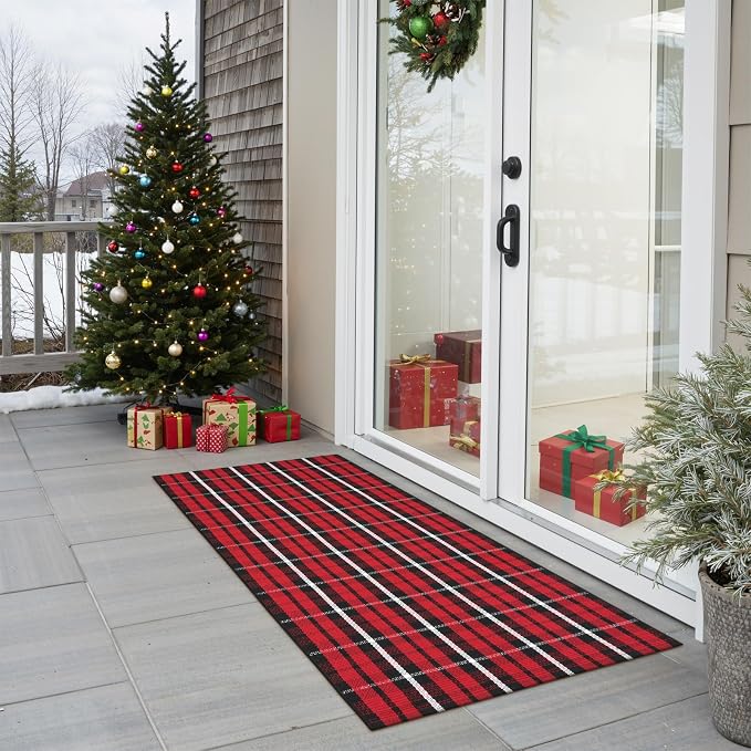 LEEVAN Christmas Red Outdoor Rug, Xmas Buffalo Plaid Washable Front Doormat | 2x4.3 Small Black and Red Checkered Entryway Rug, Woven Welcome Doormat for Layered Kitchen Bathroom Holiday Porch Decor