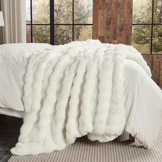Lotus Karen King Size Faux Fur Blanket Cream White - Big Bubble Rabbit Fluff Throw for Bed Large Fluffy Fuzzy Cozy Thick Furry Plush Shaggy Blankets 108x90 Inches