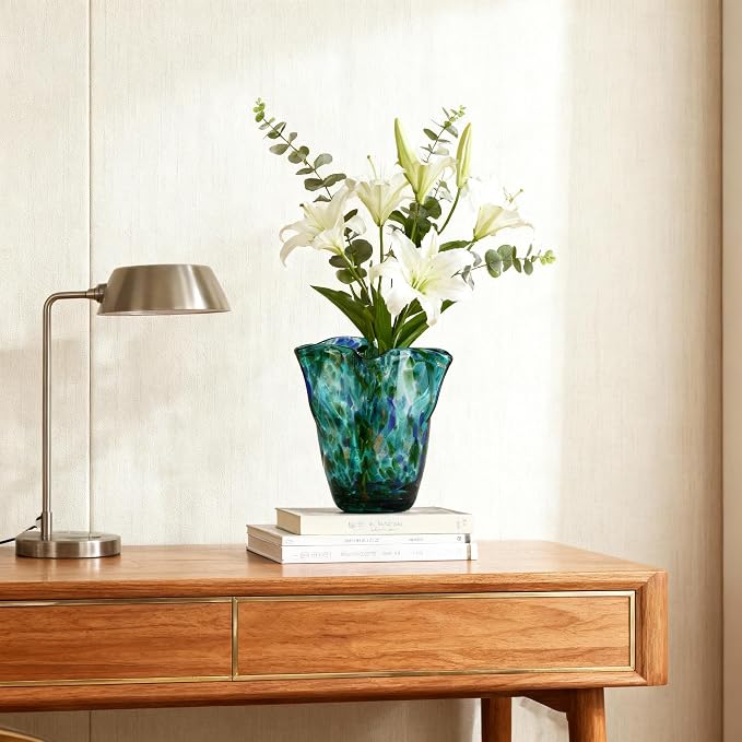 Hand Blown Glass vase, Green Wide-Mouth Petal-Shaped vase, Modern Glass Art Decoration, Ideal for Living Rooms, Kitchens, Weddings, Dining Tables, and Office Centerpiece Floral Arrangements.