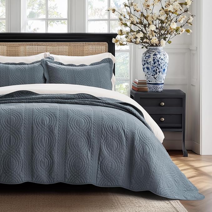 EverGrace 100% Cotton Scallop Quilt Set, King Size, Stormy Blue | Scalloped Border, Timeless Chic Aesthetic, All-Season Comfort, Perfect French Country Bedroom Decor, 3 Piece Set with 2 Shams