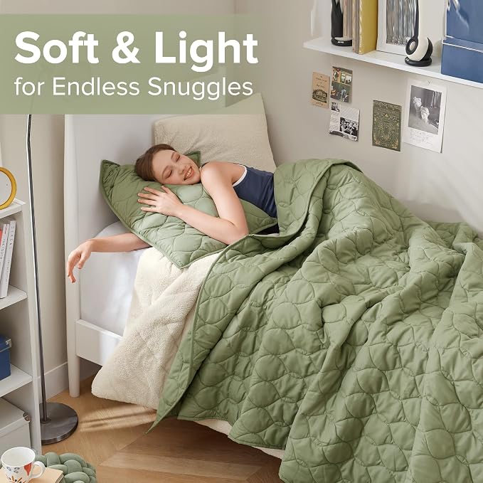 Comfort Spaces Kienna Twin Quilt Bedding Set 2P, 66"x 90" Olive Green Ogee | Soft Cozy Lightweight Summer Twin XL Coverlet for College Dorm, Quilted Extra Layer, Modern Casual Bedroom Decor, OEKO-TEX