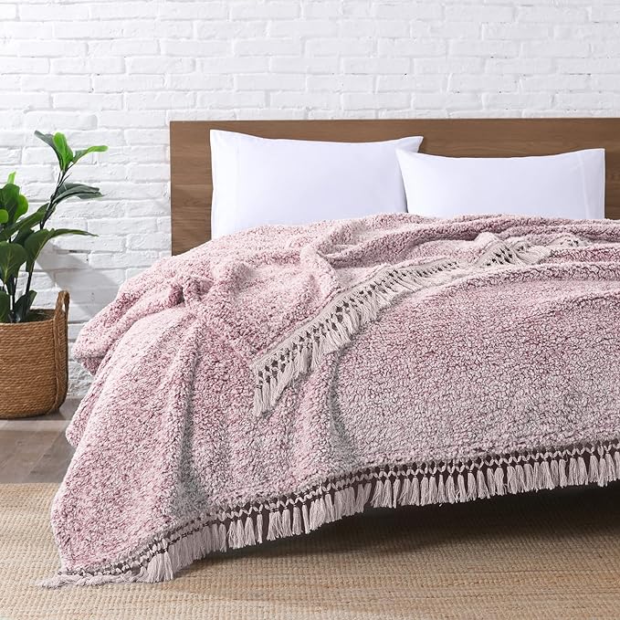 Ultra Soft Fleece Sherpa Blanket King Size,Lightweight Cozy Boho Bed Blanket with Decorative Tassel, Pattern Reversible, 2 Tones Ombre Dusty Pink,104”x90”
