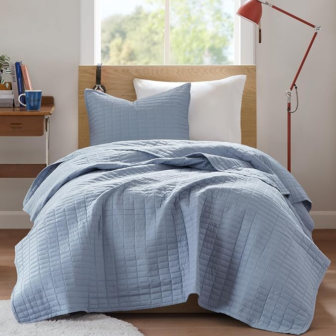 Comfort Spaces Kienna Twin Quilt Bedding Set 2 Piece, 66"x 90" Blue | Soft Cozy Lightweight Summer Twin XL Coverlet for College Dorm, Quilted Extra Layer, Modern Casual Bedroom Decor, OEKO-TEX