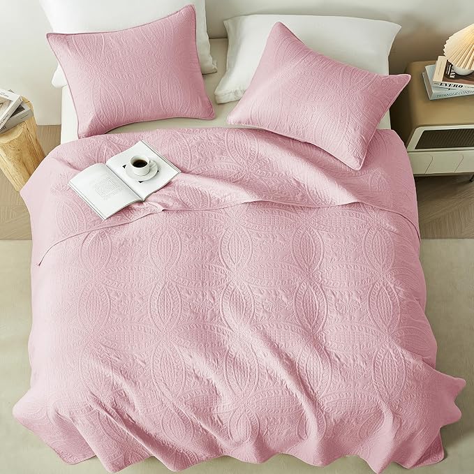 akkialla 118"x106" Pink California King Quilt Set, Oversized Floor-Length Bedspread, Modern Coin Pattern Microfiber Coverlet, 3-Piece All Season Bedding with 2 Pillow Shams