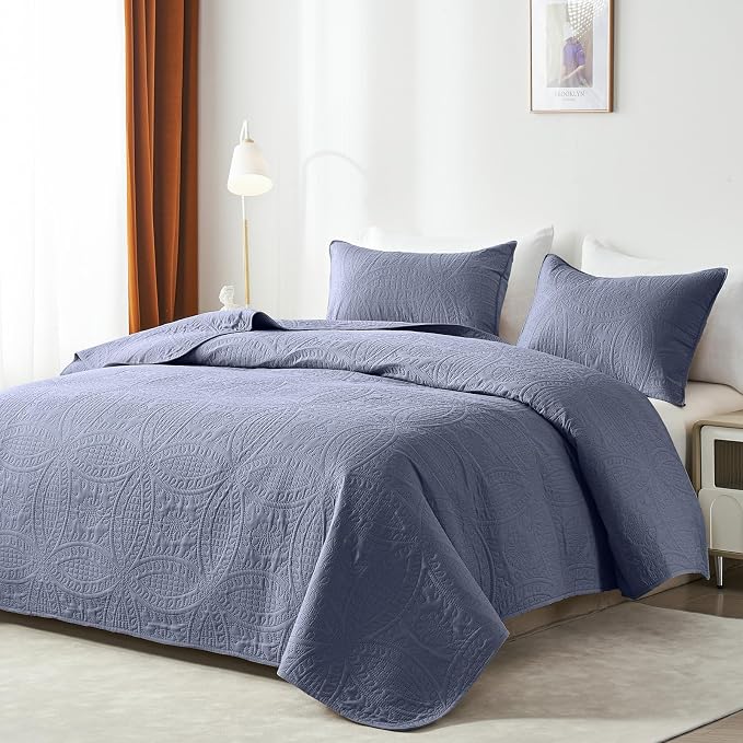 akkialla 118"x106" Bluish Grey California King Quilt Set, Oversized Floor-Length Bedspread, Modern Coin Pattern Microfiber Coverlet, 3-Piece All Season Bedding with 2 Pillow Shams