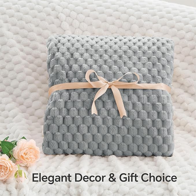 BEDELITE Grey Throw Blanket for Couch, Soft Cozy Gifts for Women, 50 * 60 | 3D Jacquard Decorative Fleece Blanket, Super Soft Plush Throws, Cute Birthday Gift for Women & Men, Suitable for All Seasons