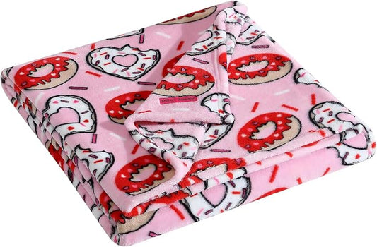 Betsey Johnson - Blanket, Buttery-Soft Throw Blanket for Couch or Bed, Boldly Plush & Oversized Bedding (Donut Hearts Pink, 50" x 70")