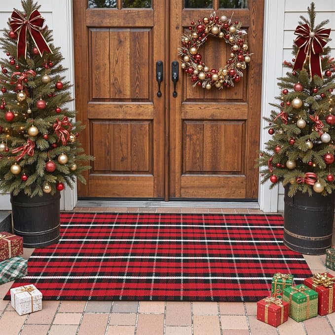LEEVAN Christmas Red Outdoor Rug, Xmas Buffalo Plaid Washable Front Doormat | 2x4.3 Small Black and Red Checkered Entryway Rug, Woven Welcome Doormat for Layered Kitchen Bathroom Holiday Porch Decor