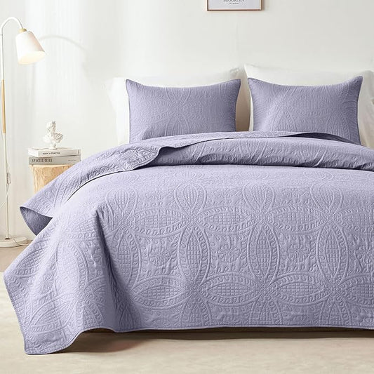 akkialla Lavender King/Cal King Quilt Set,Ultrasonic Lightweight Bedspread Coverlet for Modern Minimalist Bedroom,Soft Microfiber Coin Pattern Bedding,3-Piece (1 Quilt,2 Pillow Shams)