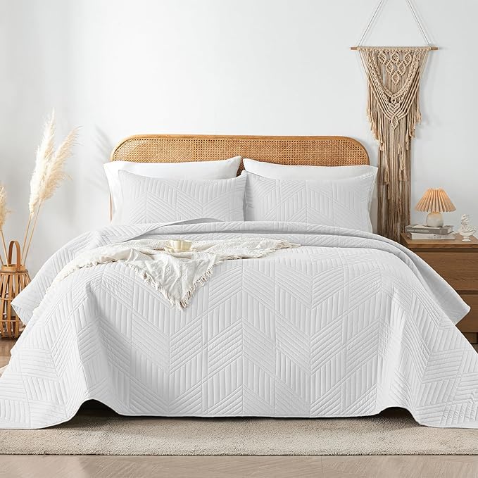 Davulos Twin Quilt Bedding Set,White Ultrasonic Quilt Set Reversible Microfiber Bedspread,Lightweight Soft Modern Geometric Coverlet Set for All Seasons(1 Quilt,1 Pillow Sham)