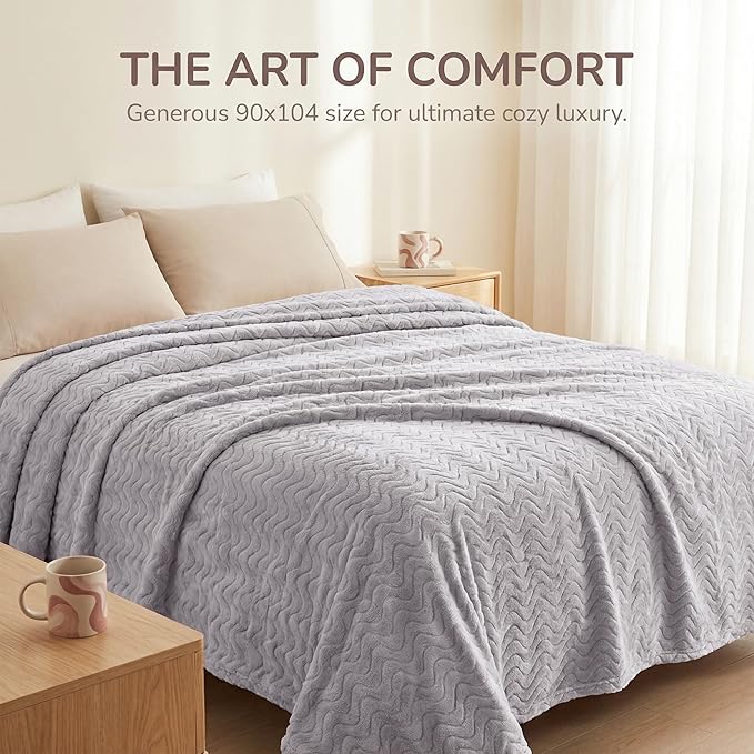 Exclusivo Mezcla Soft Fleece Blanket King Size for Bed, Sofa, Light Grey | 90"x104" Breathable Lightweight Flannel Blanket for Summer, Plush Cozy Jacquard Wave for Home Decor
