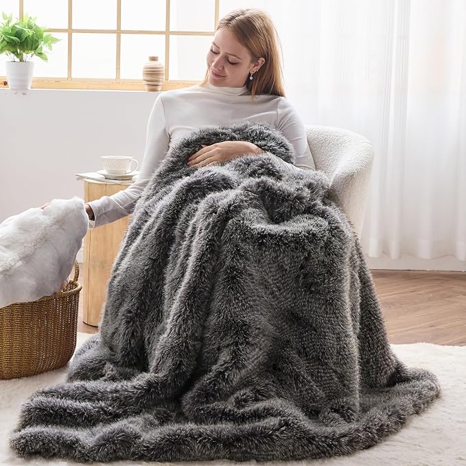 NEWCOSPLAY Faux Fur Thick Twin Blanket for Couch, Black White, 60"x80" | Luxury Fluffy Thick Warm Blanket for Couch Sofa Bed 1000GSM, Soft Plush Cozy Decorative Throw, Gift for Women Men