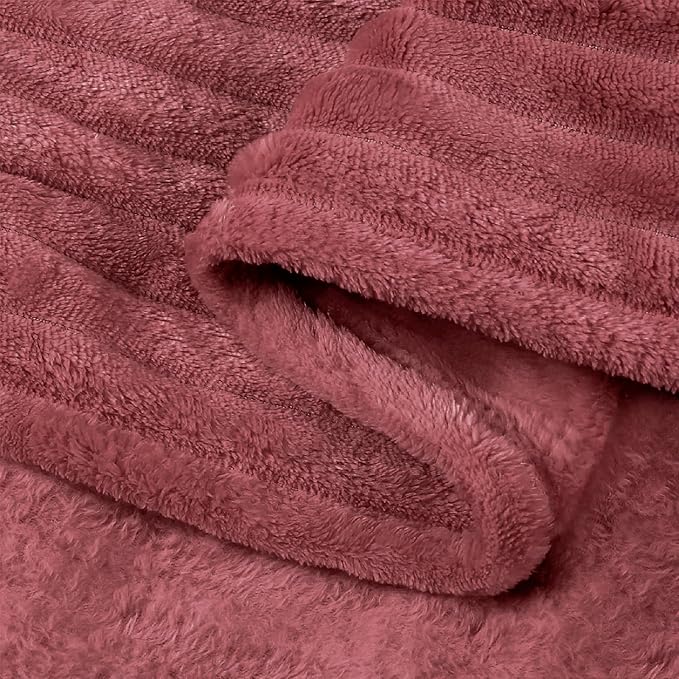 BEDELITE Ribbed Jacquard Brick Dust Fleece Twin Blanket for Bed, 60x80 Inch | Soft Warm Decorative Fluffy Blanket, Cozy Plush Lightweight Fuzzy Throw Blanket for Couch Sofa Room Decor, Gift for Women
