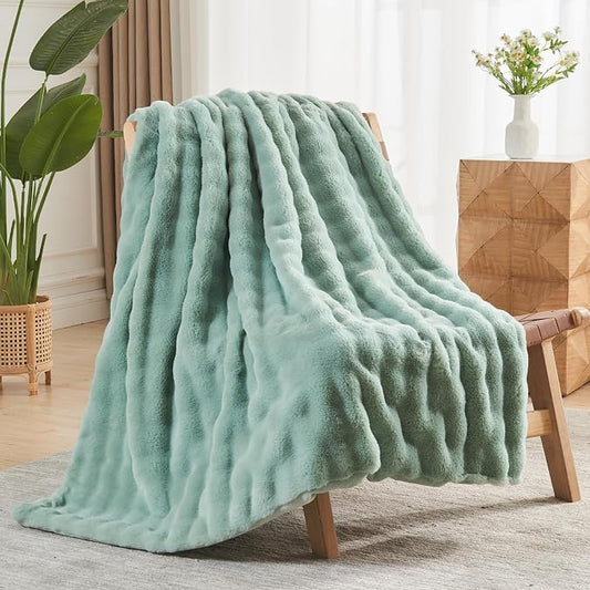 NEWCOSPLAY Faux Fur Fluffy Bubble Twin Blanket for Couch, Green, 60"x80" | Soft Thick Warm Bubble Blanket for Couch Sofa Bed 550GSM, Plush Cozy Luxury Decorative Throw, Gift for Women Men