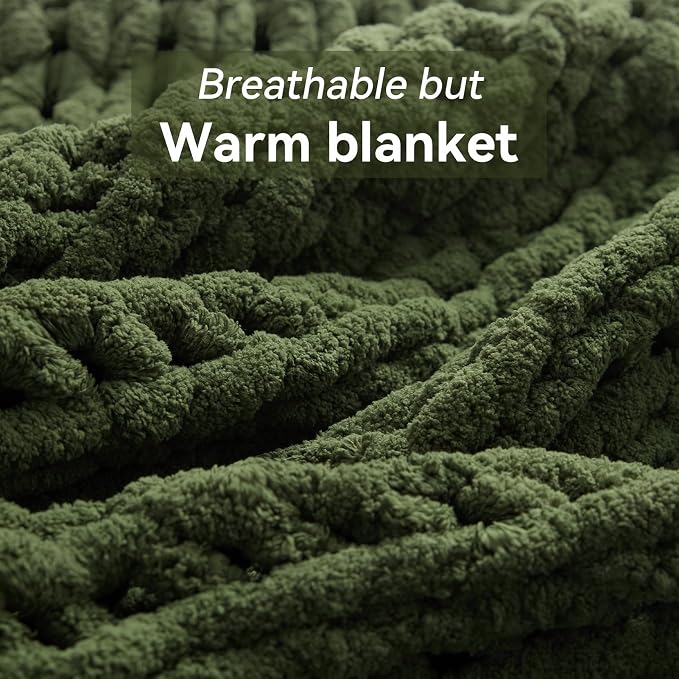 Negwoo Chunky Knit Throw Blanket, Knitted Throw Chenille Yarn, 50"*60" | Soft Thick Cable Knitted Blankets, Handmade Big Thick Blanket, Machine Washable Cute Comfy Blanket for Home Decor, Green