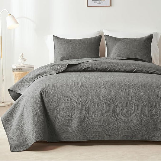 akkialla Dark Grey Twin Quilt Set, Ultrasonic Lightweight Bedspread Coverlet for Modern Minimalist Bedroom, Soft Microfiber Coin Pattern Bedding, 2-Piece (1 Quilt, 1 Pillow Sham) | Breathable fabric
