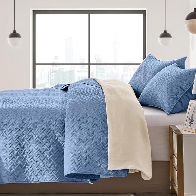 FLYMME Bluish Grey Full/Queen Quilt Bedspreads, Modern Style Geometric Weave Stripe Pattern,3 Pieces Lightweight Bedding Sets, Microfiber Quilted Comforter Coverlet for All Season (1 Quilt, 2 Shams)