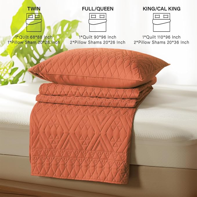 akkialla King/Cal King Size Quilt Bedding Set,Burnt Orange Lightweight Microfiber Soft Bedspread,Modern Style Geometric Pattern Coverlet Set for All Seasons,3 Piece(1 Quilt,2 Pillow Shams)