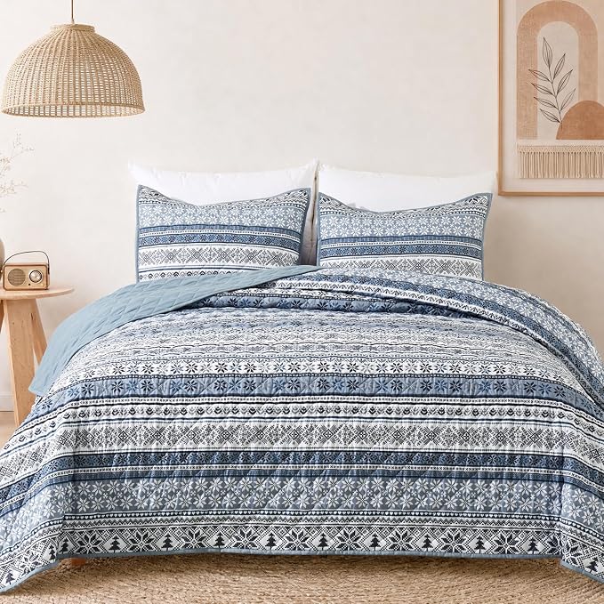 WRENSONGE Boho King Quilt-Bohemian Quilts King Size Quilt Bedding Set | Reversible Lightweight Farmhouse Rustic Diamond Stitch Coverlet for All Seasons, 3 Pieces, Blue, 106"x94"