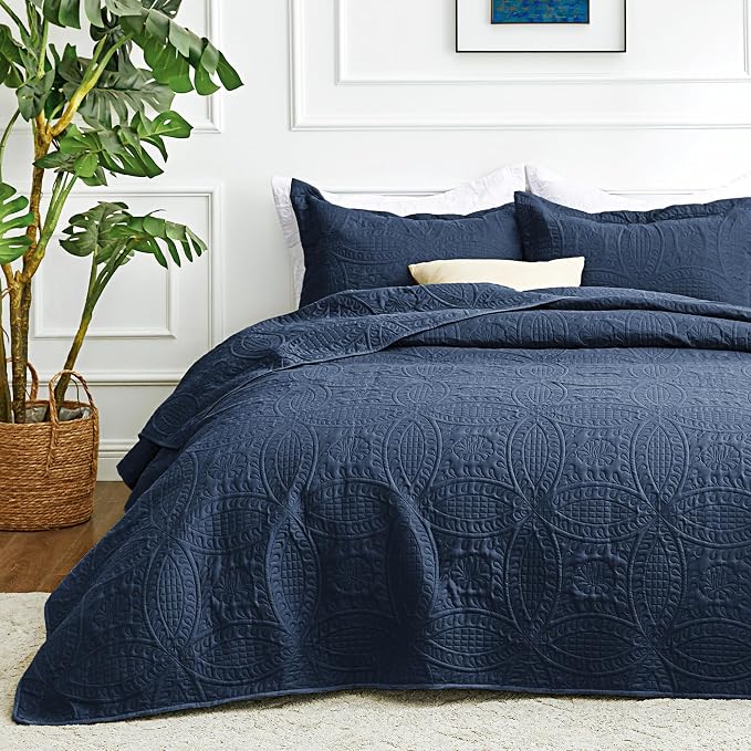 Love's cabin Quilts for Queen Bed Navy Blue Bedspreads - Soft Bed Summer Lightweight Bedspread Comforter - Modern Style Coin Pattern Coverlet for All Season - 3 Pieces (1 Quilt, 2 Pillow Shams)