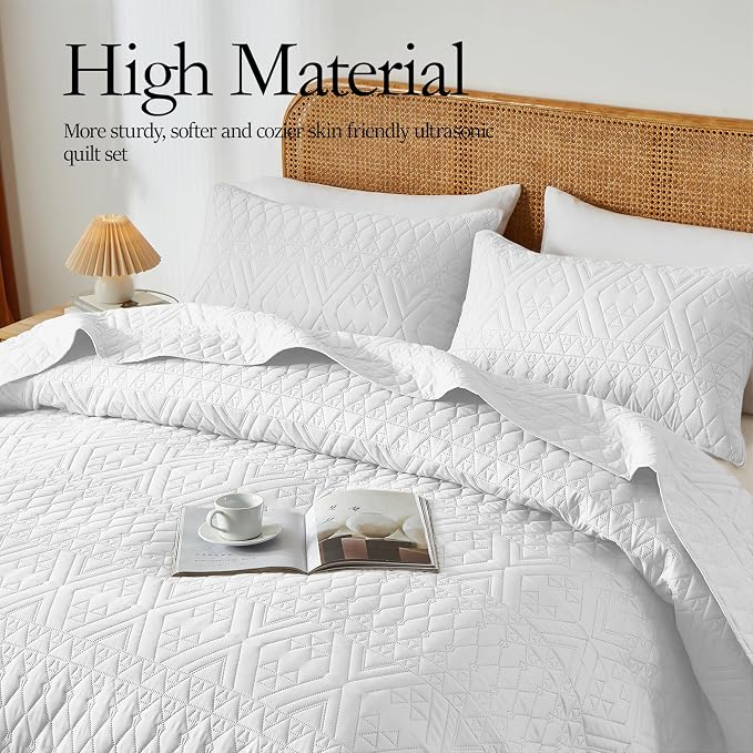 akkialla Full/Queen Size Quilt Bedding Set,White Lightweight Microfiber Soft Bedspread,Modern Style Geoetric Pattern Coverlet Set for All Seasons,3 Piece(1 Quilt,2 Pillow Shams) | Breathable material