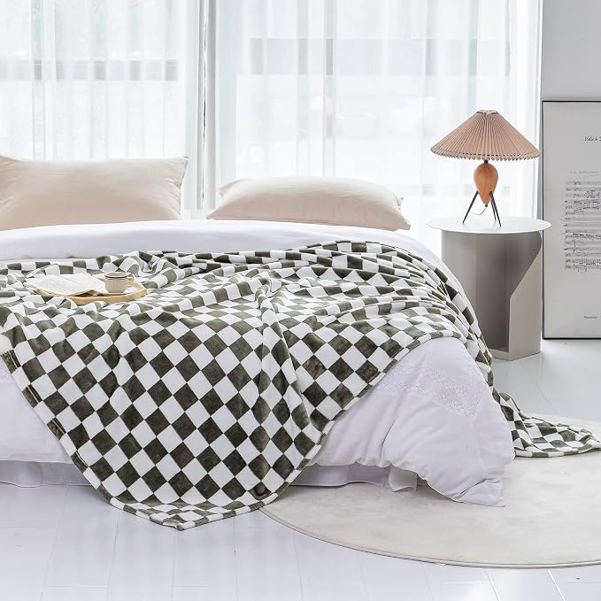 LOMAO Throw Blankets Flannel Blanket with Checkerboard Grid Pattern Soft Throw Blanket for Couch, Bed, Sofa Luxurious Warm and Cozy for All Seasons (Dark Olive, 90"x110")