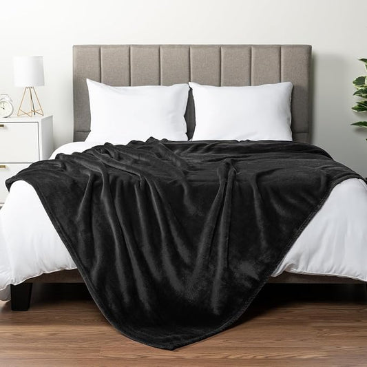 PAVILIA Black Fleece Bed Blanket King Size, Super Soft Fuzzy Flannel Throw for Couch Sofa, Luxury Plush Microfiber Large Throw Blanket King Bed, Home Cozy Velvet Gift Blanket, 90x108