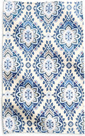 Vera Bradley Women's Fleece Throw Blanket – Soft Plush Blanket for Couch, Bedroom & Home Décor