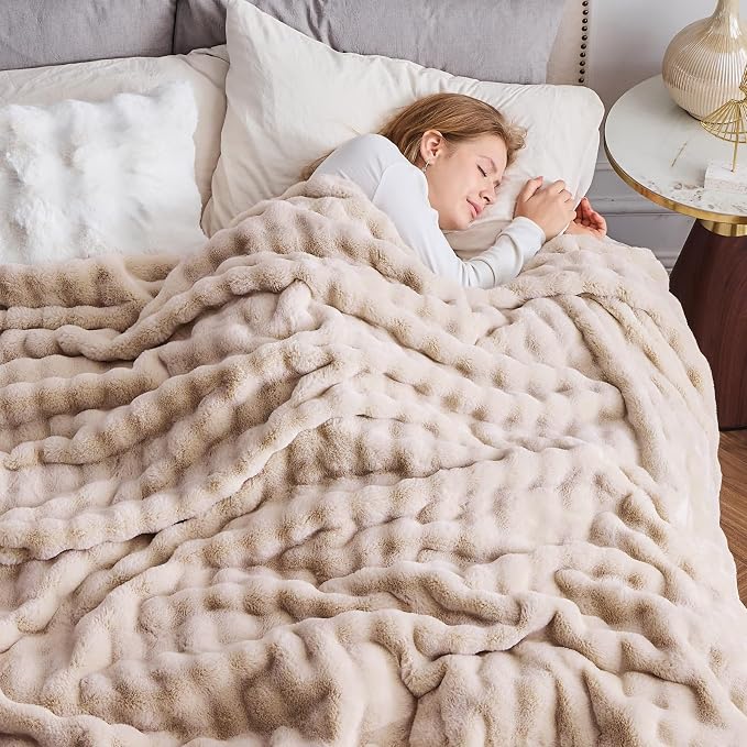 NEWCOSPLAY Faux Fur Fluffy Bubble Twin Blanket for Couch, Linen, 60"x80" | Soft Thick Warm Bubble Blanket for Couch Sofa Bed 550GSM, Plush Cozy Luxury Decorative Throw, Gift for Women Men