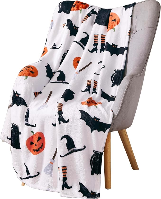 Serafina Home Halloween Cute Witch Fleece Throw Blanket, Jack O Lantern Bats, Velvet, 50x60 in