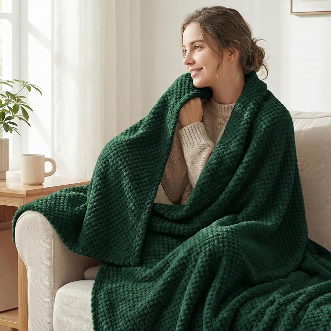 Exclusivo Mezcla Soft Waffle Fleece Bed Blanket Queen Size, Green | Lightweight Plush Blanket for Bed, Bedroom, Cozy Flannel with Waffle Texture, Stylish Home Decor, All Season, 90x90 Inches
