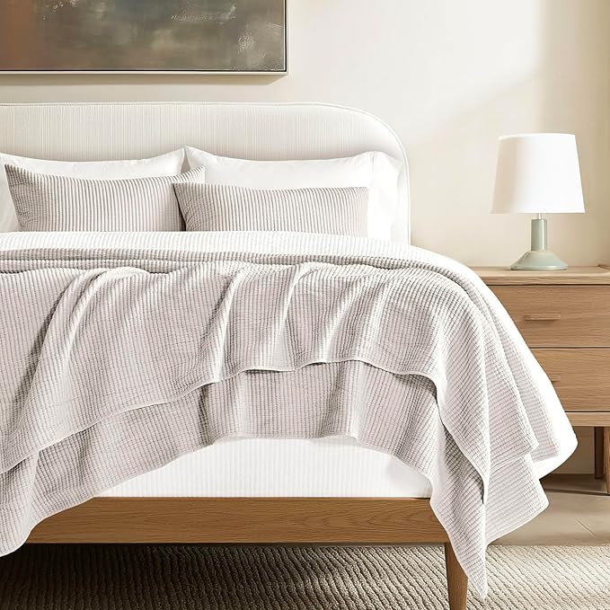 EVERGRACEHOME Cotton Ribbed Matelassé Coverlet Set, King Size, Birch | Soft Lightweight Bedspread, 3 Pieces, Breathable Cozy Oversized Quilted Bedding Set for All Seasons, with 2 Pillow Shams