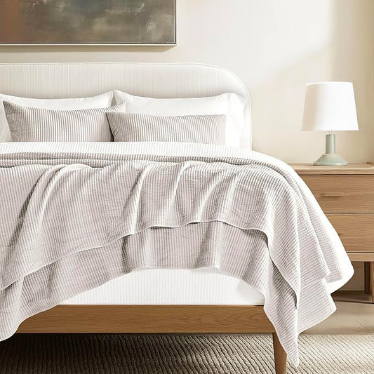 EVERGRACEHOME Cotton Ribbed Matelassé Coverlet Set, King Size, Birch | Soft Lightweight Bedspread, 3 Pieces, Breathable Cozy Oversized Quilted Bedding Set for All Seasons, with 2 Pillow Shams