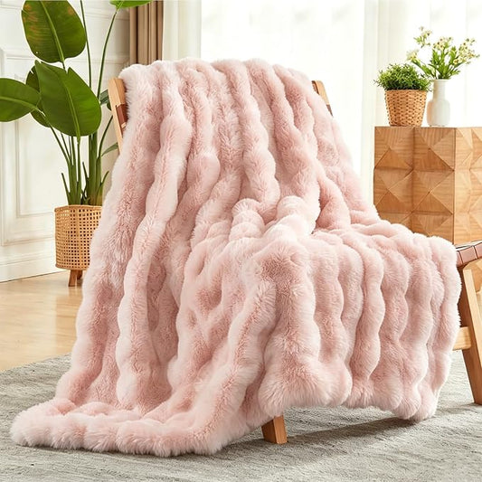 NEWCOSPLAY Faux Fur Twin Blanket Pink Bubble Blanket Thick Warm Soft for Couch Sofa Bed 550GSM (Pink, Twin(60"x80")) | Soft Thick Warm Bubble Blanket for Couch Sofa Bed 550GSM, Plush Cozy Luxury Decorative Throw, Gift for Women Men