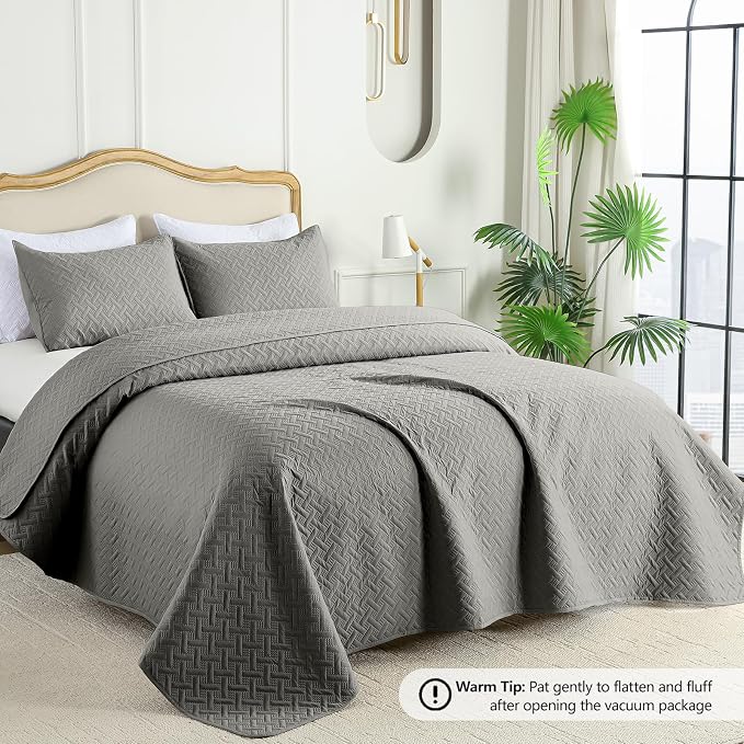 FLYMME Dark Grey Twin Quilt Bedding Set Thin Lightweight Bedspreads,Modern Style Geometric Weave Stripe Pattern,Soft Microfiber Bed Coverlet for All Season (1 Quilt, 1 Sham)