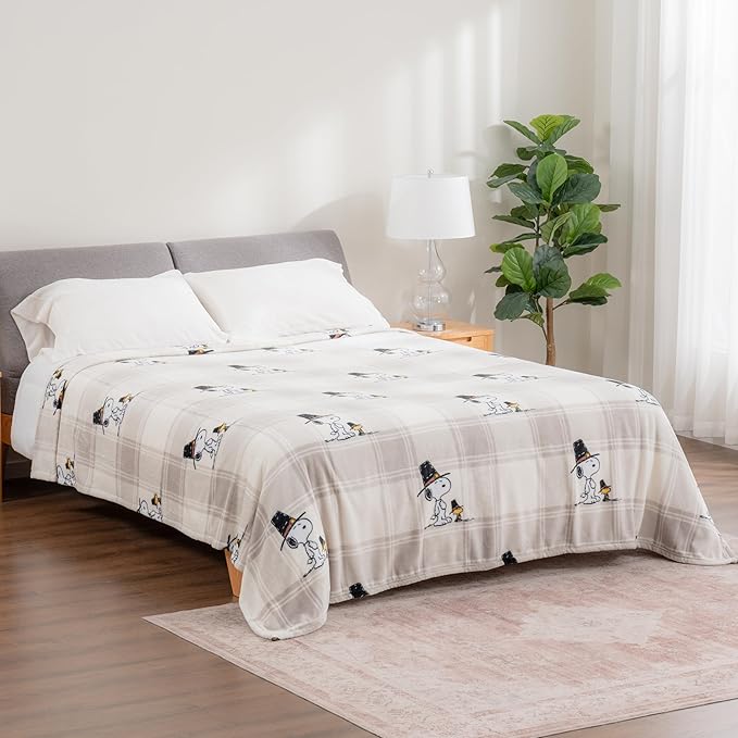 Berkshire Blanket Peanuts® VelvetLoft® Cute Character Snoopy Plush Blanket,Lakeside Plaid Harvest Snoopy and Woodstock Grey,Full/Queen 90 in x 90 in (Official Peanuts® Product)