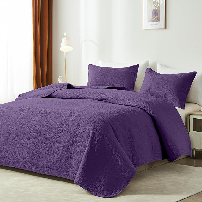 akkialla 118"x106" Purple California King Quilt Set, Oversized Floor-Length Bedspread, Modern Coin Pattern Microfiber Coverlet, 3-Piece All Season Bedding with 2 Pillow Shams